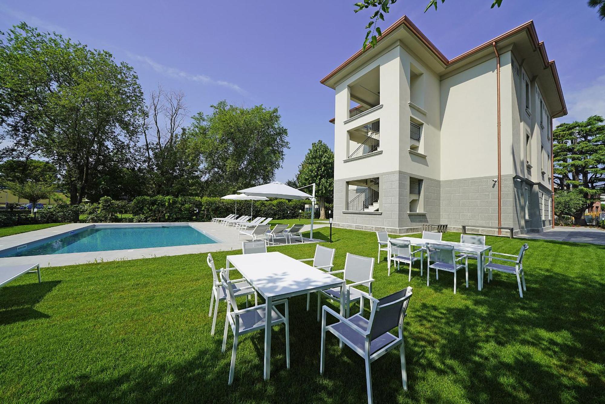 Villa Caterina Apartments By Wonderful Italy Desenzano del Garda Zewnętrze zdjęcie