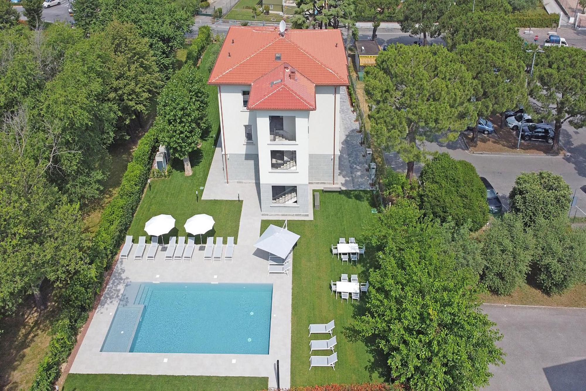 Villa Caterina Apartments By Wonderful Italy Desenzano del Garda Zewnętrze zdjęcie