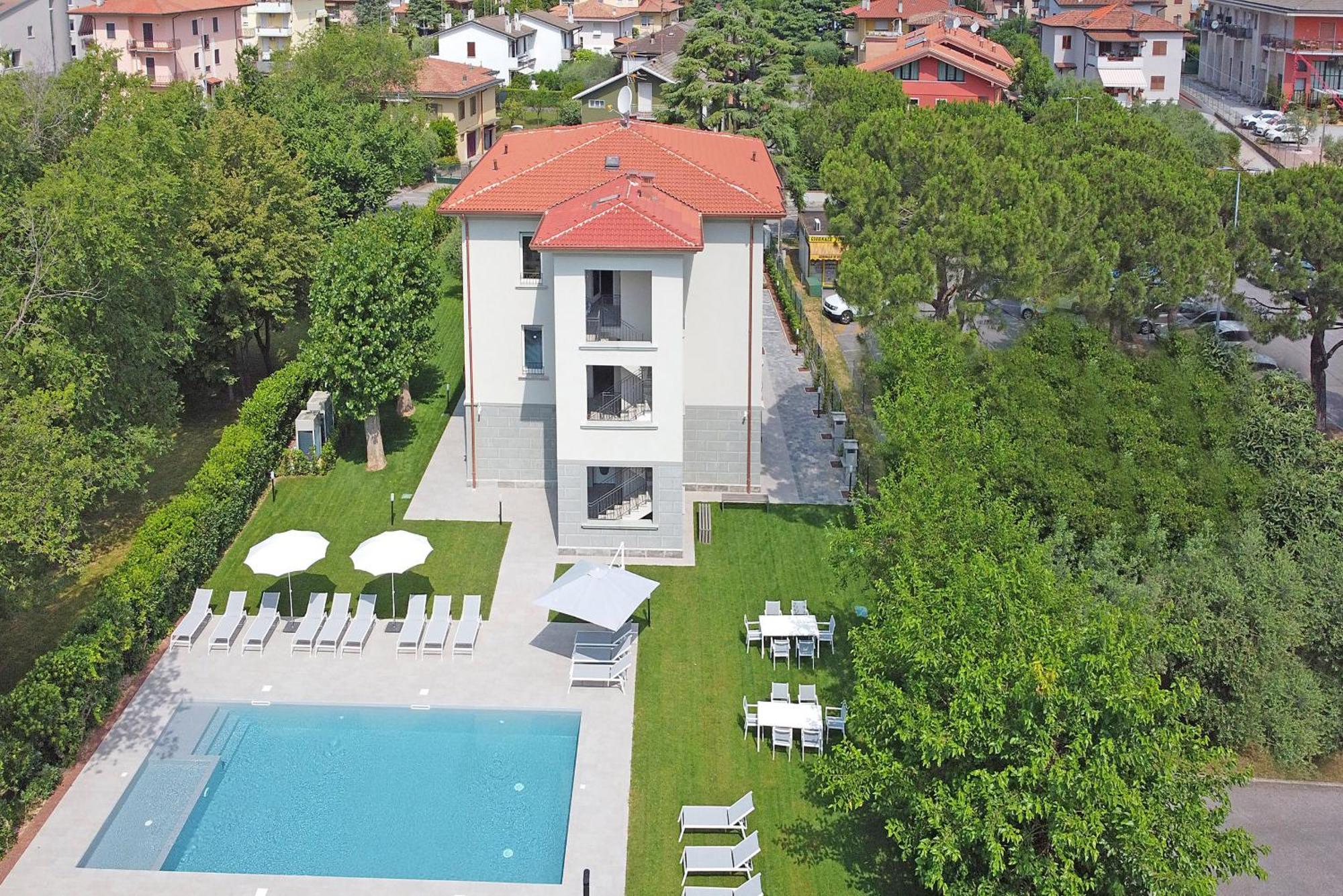 Villa Caterina Apartments By Wonderful Italy Desenzano del Garda Zewnętrze zdjęcie