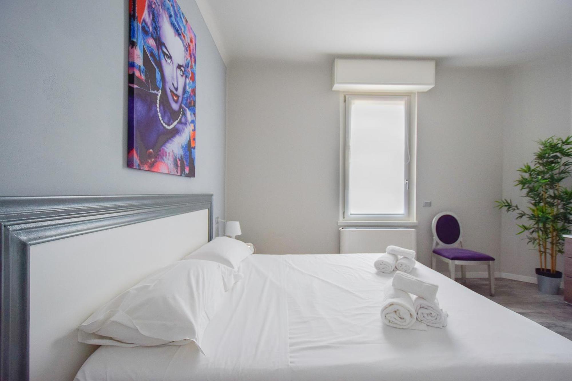 Villa Caterina Apartments By Wonderful Italy Desenzano del Garda Zewnętrze zdjęcie
